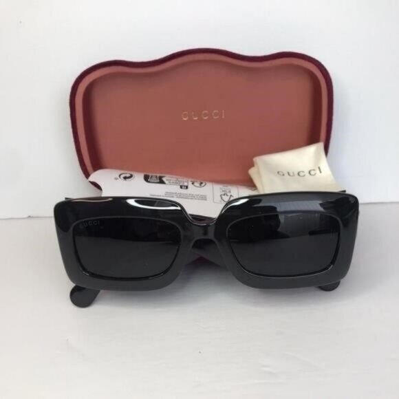 💯 - Authentic New Gucci GG0811S 001 Black / Grey Lens - Picture 4 of 13